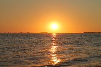 Sonnenuntergang auf dem Caloosahatchee River am Ende eines Bootstripp aufgenommen